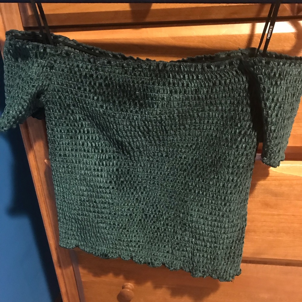 Forever 21 Emerald green off the shoulder top!!